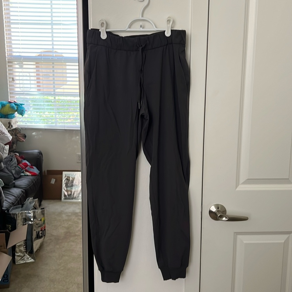 Lululemon joggers